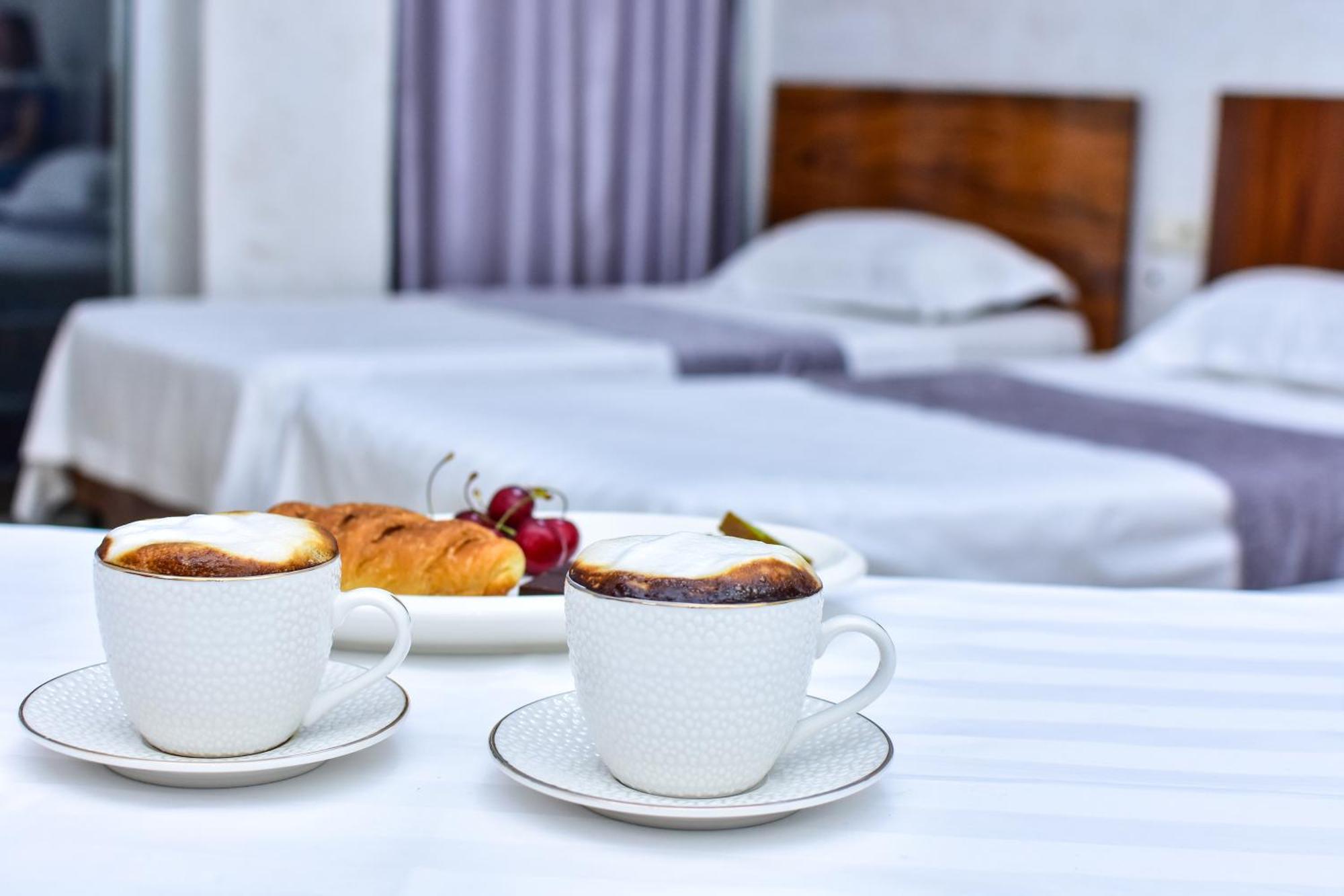 Hotel Chveni Sakhli Batumi Eksteriør billede